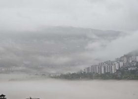 汉丰湖晨雾