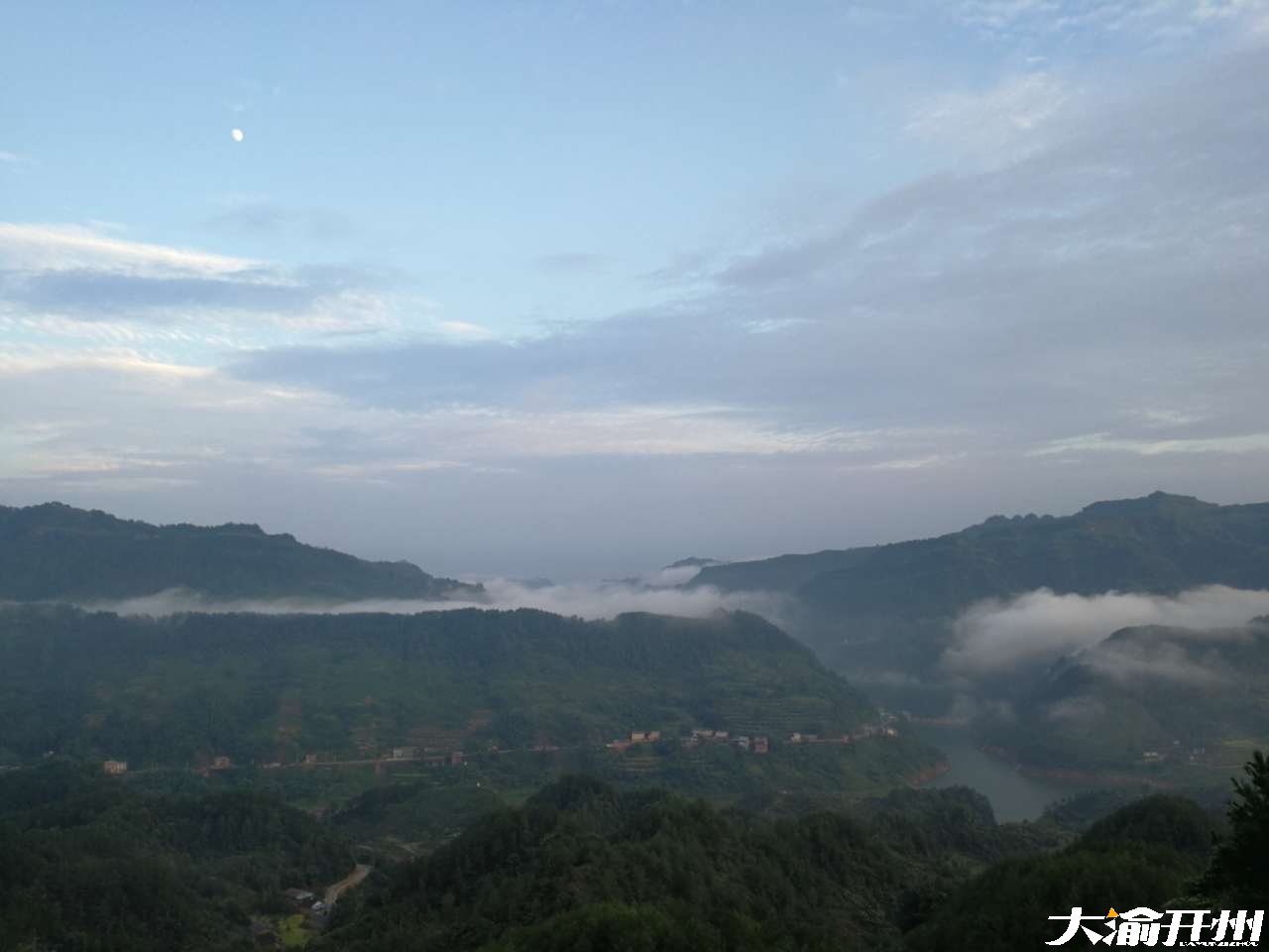 这个风景如画的地方三汇水库……云雾缭绕……-云开·全站APPkaiyun(图1)