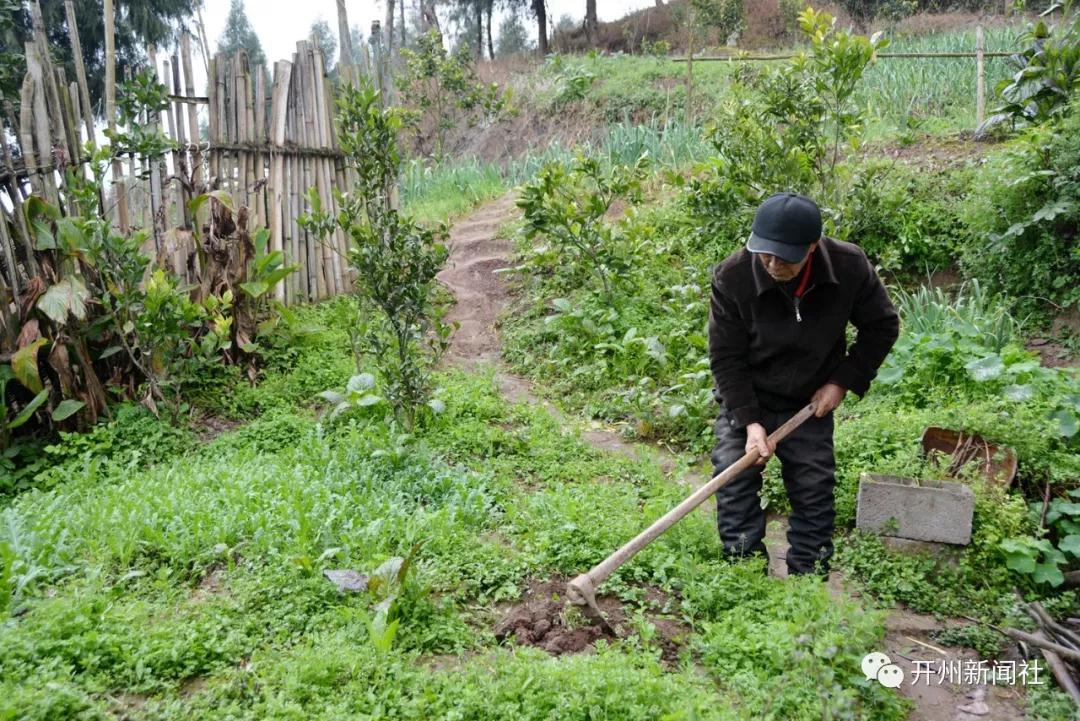 半岛官方下载地址-汉丰湖畔居然还藏着一座“美术馆”？！还是头一次听说...(图4)