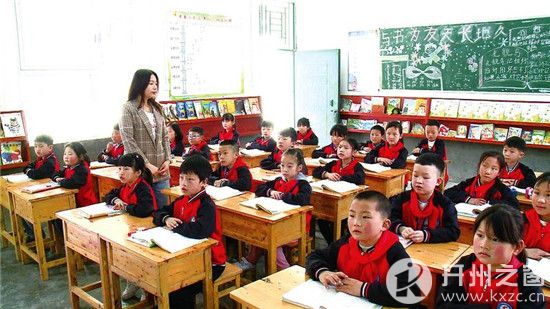 开州区关面乡中心小学教师张莉:坚守有爱的教育，做有温...【泛亚电竞官方入口】(图2)