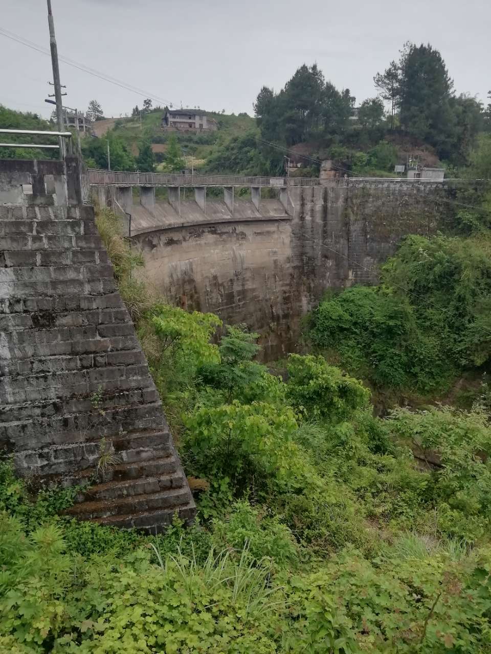 雷火电竞在线登录官网|大德“石合堰”水库，是老一辈用血肉身躯给后代留下的宝贵遗产！(图2)