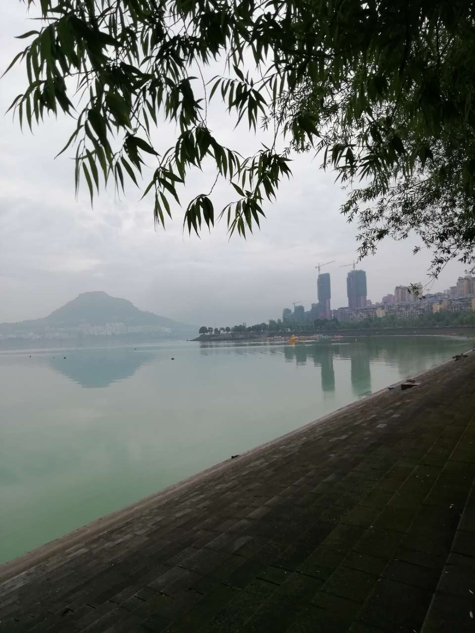 汉丰湖——是一副水墨山水画！|bat365官方网站(图4)