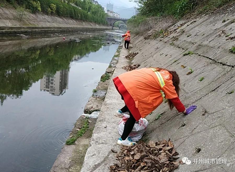 ‘hq体育官网’开州汉丰湖：3月清理漂浮物240余吨，岸边垃圾约3吨！(图8)