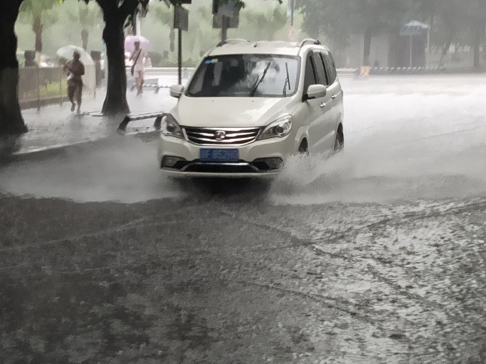 “雷火电竞官方网站”【视频】这场暴雨从昨天下到现在！开州现在怎么样了？(图3)