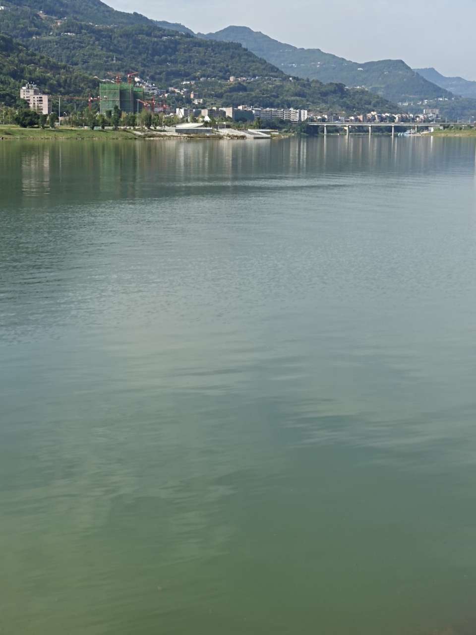 汉丰湖边好风景