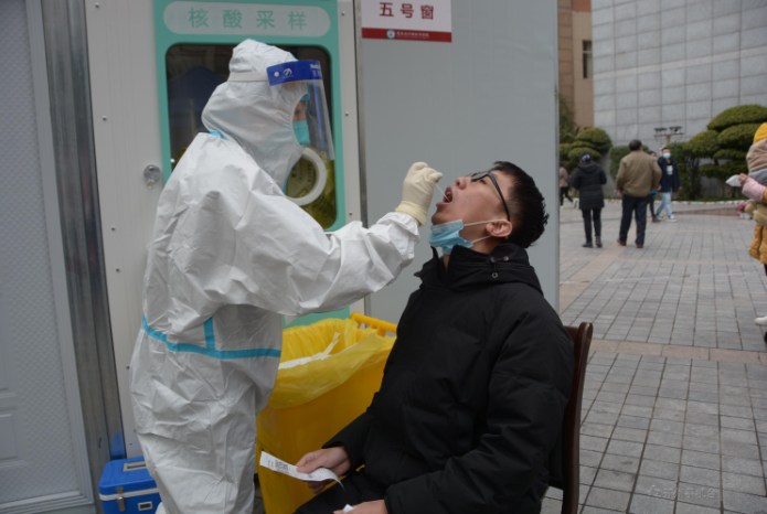 九游会ag真人官网|开州中医院免费提供热豆浆和中药汤剂，寒冷冬日暖身又暖心！(图3)