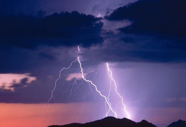 m6米乐官网登录网站-紧急提醒，开州将迎来一次雷雨暴风过程！(图1)