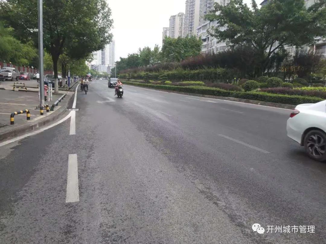 开州区城管局环卫处应急处置道路污染，保障城市道路环境“泛亚电竞官网”(图6)