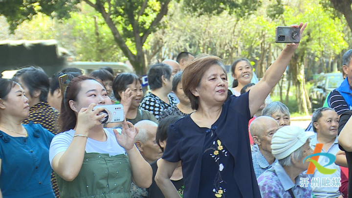 泛亚电竞_载歌载舞喜迎国庆 多彩活动祝福祖国(图6)