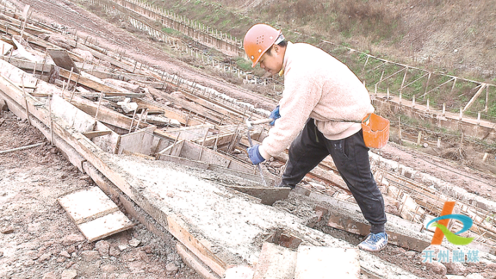 ‘半岛官方下载地址’开州这个片区的安置区基础设施建设，分秒必争！(图1)