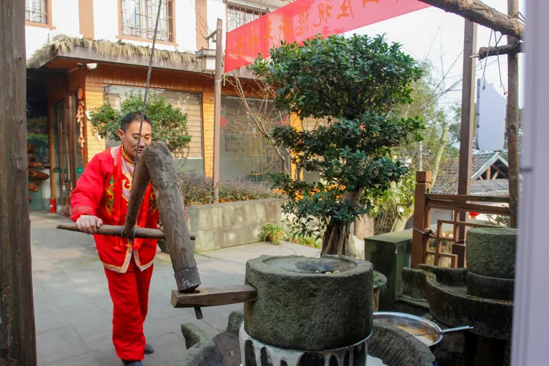 开州“年味开州情满城”第六届年猪文化旅游季在盛山植物园盛大开幕-九游会j9网站首页(图4)