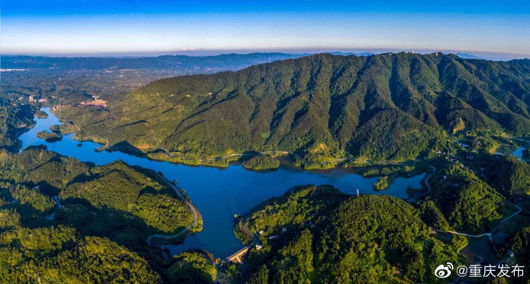 石柱萬壽山景區,武隆龍水峽地縫,墊江愷之峰旅遊區,銅梁玄天湖景區