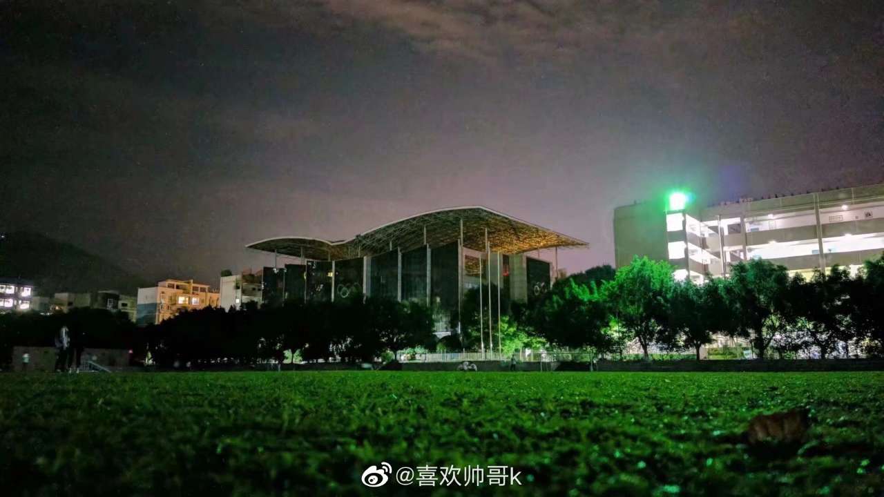 【好摄一族】开州实验中学的白天和夜晚!