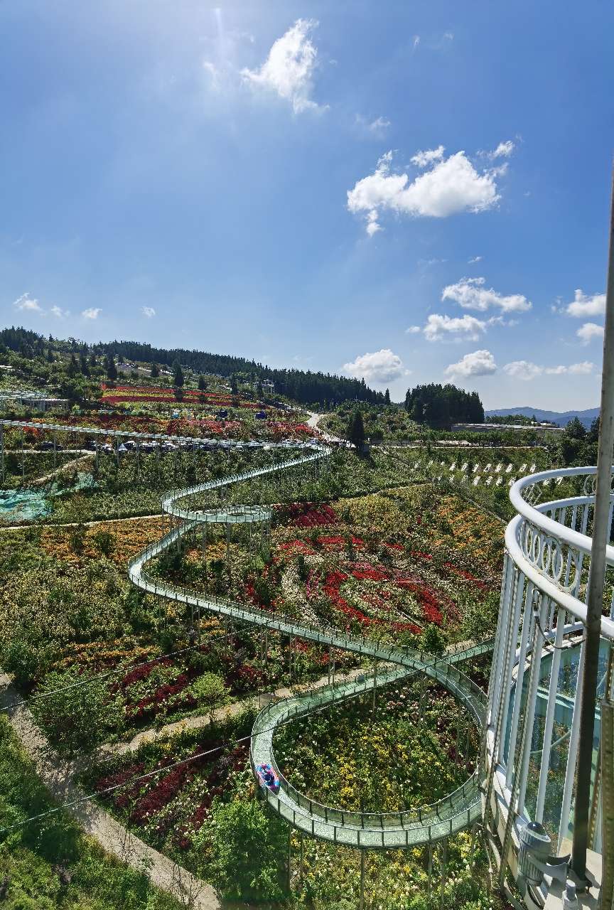 云中花都美景入画石柱冷水云中花都美景如画美不胜收令人流连忘返