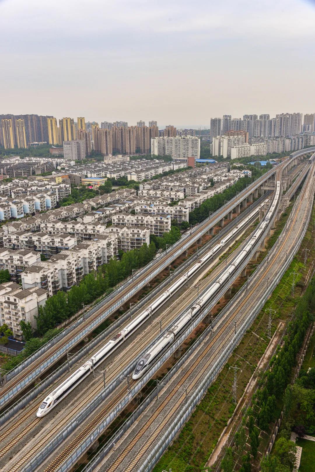 成渝中线高铁建设新进展:最快将于今年年底获批复开工建设!