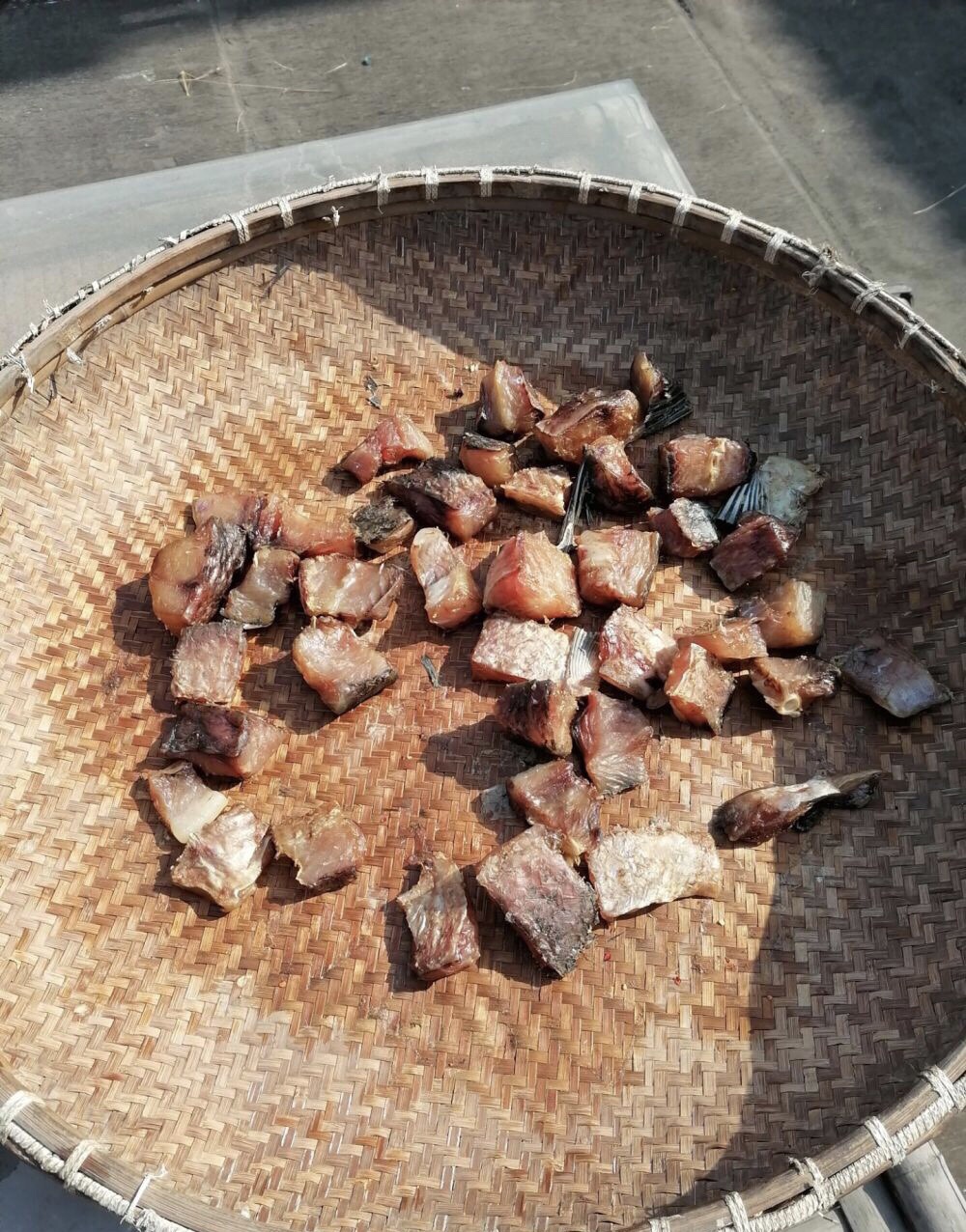 咸鱼咸肉放点酒糟清蒸着吃非常下饭